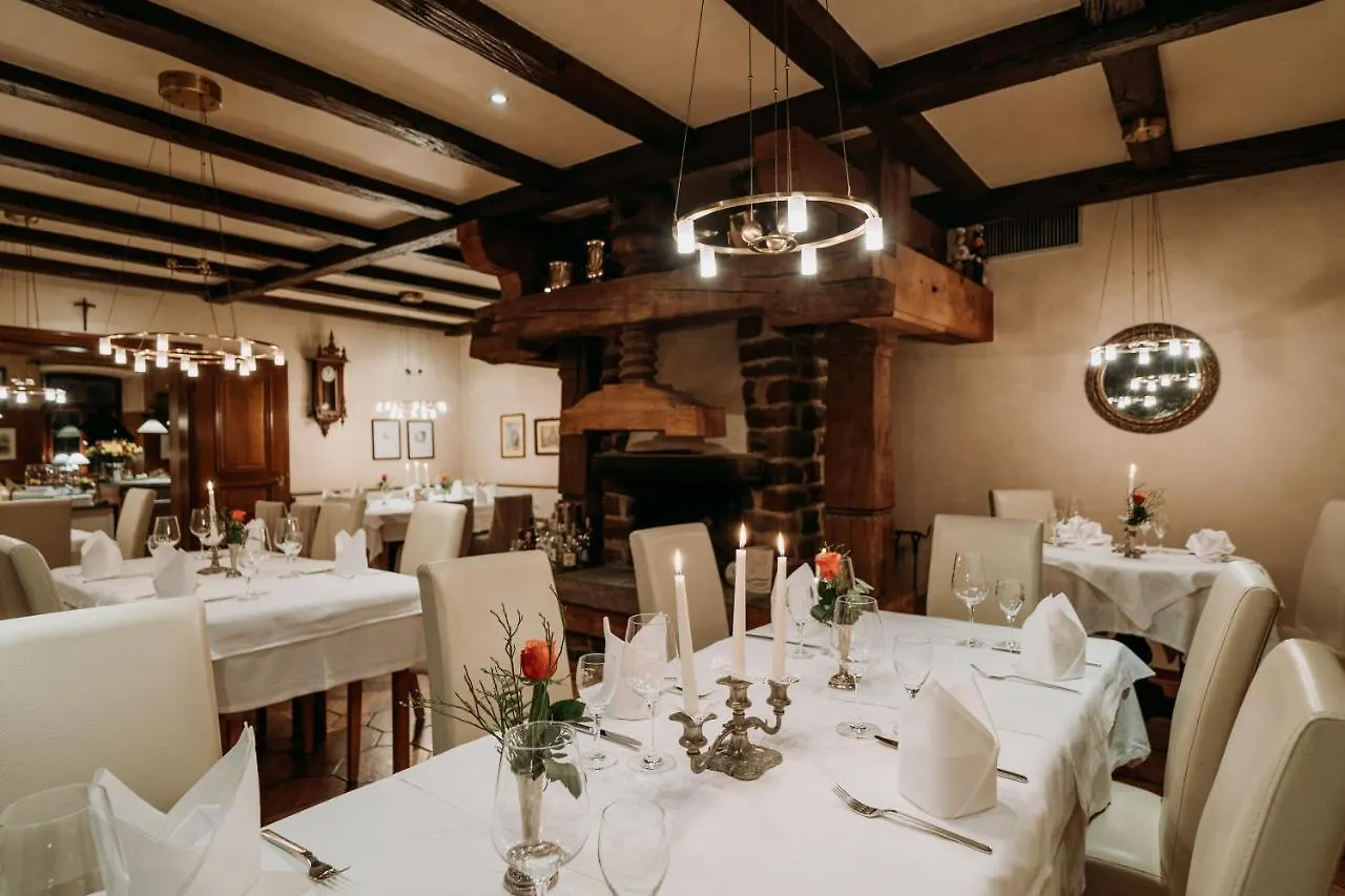 酒店 Fraenkischer Gasthof-Hotel Zum Koppen Gemunden am Main